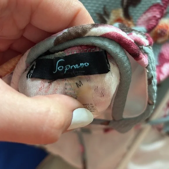 Soprano Floral Open Back Dress in Pink and Green medium - Picture 3 of 5